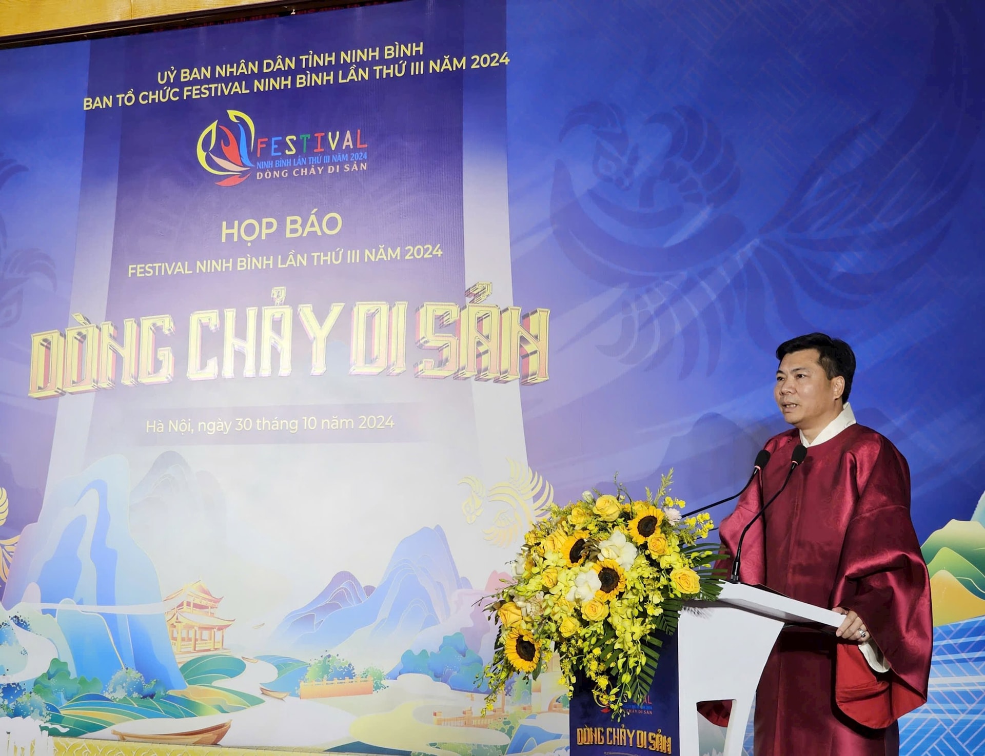 Festival Ninh Bình năm 2024: “Dòng chảy di sản” trên đất Cố đô Hoa Lư