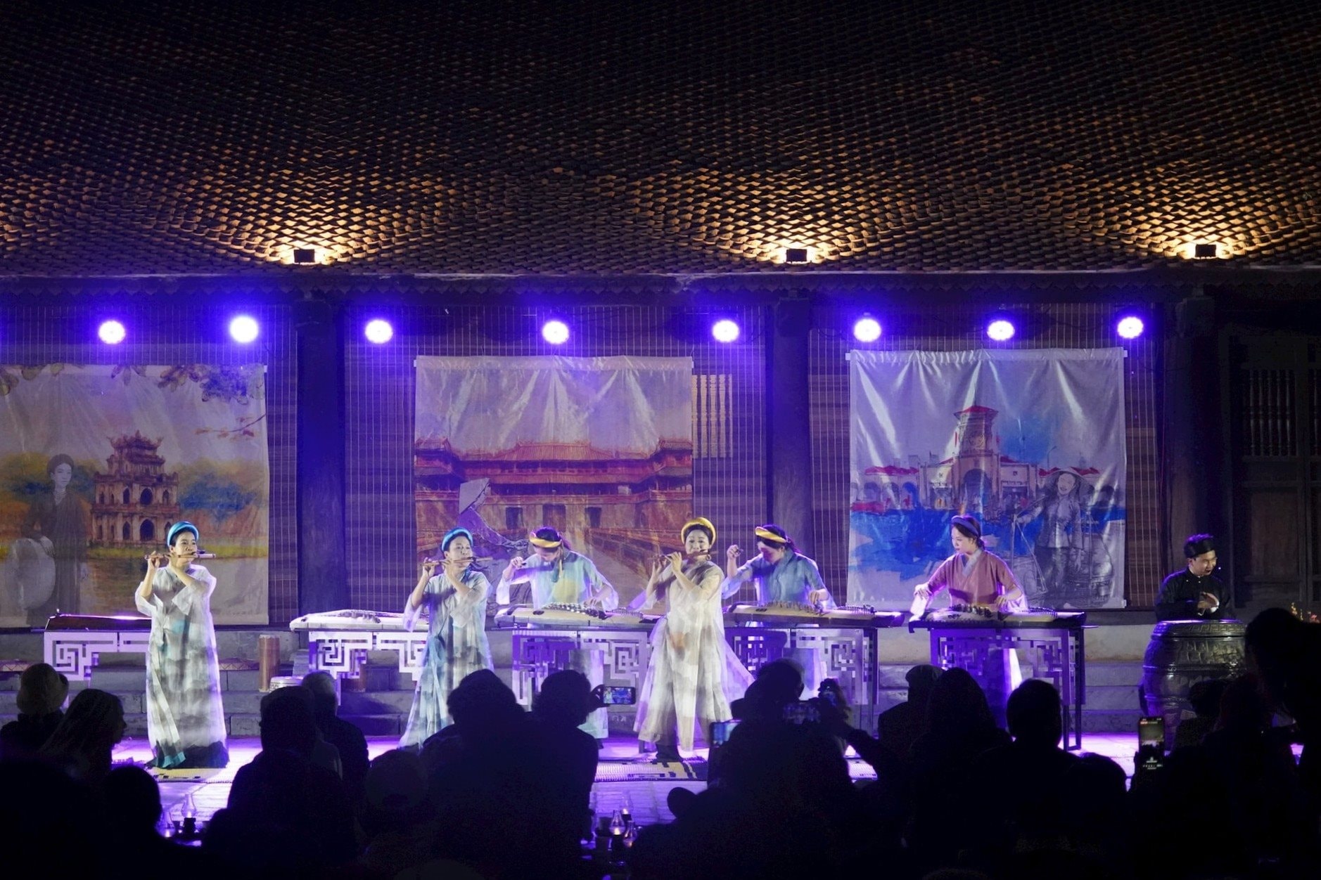 Văn Miếu - Quốc Tử Giám ra mắt tour đêm “Âm sắc Việt”